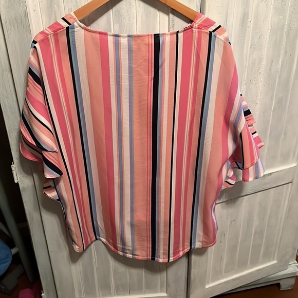 Umgee Striped Bell sleeve Top Size Small - Picture 6 of 7